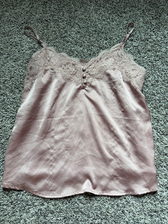 Abercrombie & Fitch Tops - Abercrombie & Fitch blush pink satin lace camisole